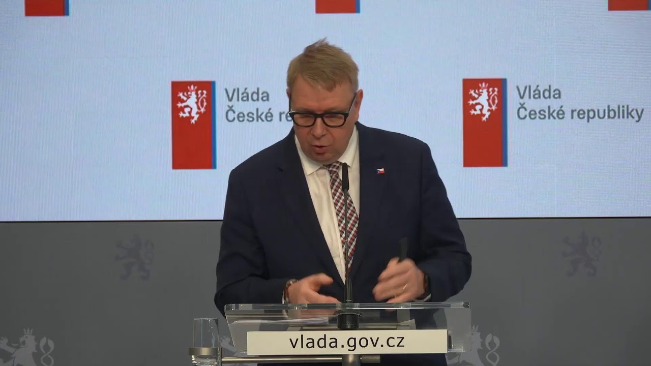 ⬜️🟥🟦 Sledujete tiskovou konferenci po jednání vlády, 27. července 2026.