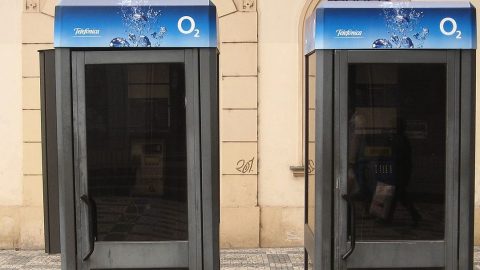 V neděli se rozezvoní  telefonní budky, připomenou sametovou revoluci