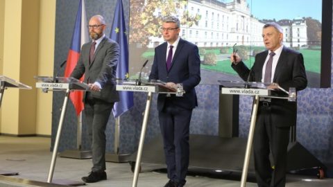 Vláda schválila návrh zákona, který umožní policii zasahovat proti dronům