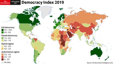 Index demokracie 2019 – Čína klesá, ČR také. Pouze 5,7 % světové populace žije v „plné demokracii“ (The Economist)