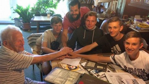 Paměť národa založila Centrum pomoci paměti národa a zapojila i školáky