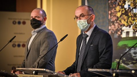 ČR: Od 6. ledna máme jiný PES. Tomu pak budou odpovídat stupně restriktivních opatření