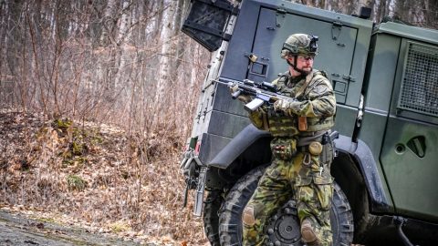 AČR se připravuje na další misi do Mali. Z těžkých obrů přejdou do lehkých trpaslíků