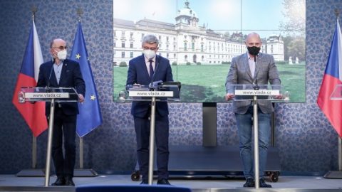 Vláda k 11. dubnu ukončí lockdown