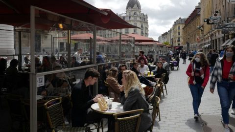 ČR: Kontroly na zahrádkách restaurací budou namátkové, říká hygienik