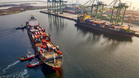 Vyšetřování: Jak expanduje největší čínská tabáková společnost do zahraničí