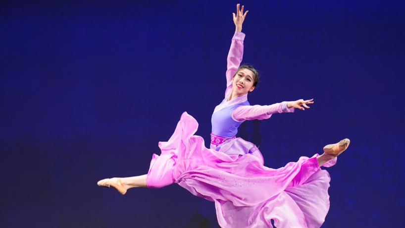 Marilyn Yangová vystoupila 4. září 2021 v kategorii dospělých žen na 9. ročníku mezinárodní soutěže v klasickém čínském tanci televize NTD ve státě New York. (Larry Dye / The Epoch Times)