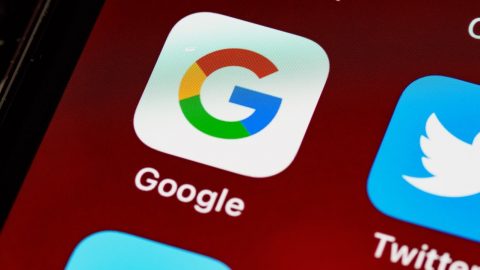 Internetovým vyhledávačům vévodí dezinformace o původu nového koronaviru šířené s pomocí čínské vlády