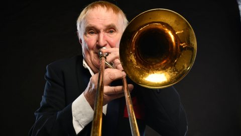 Jubilejní koncert trombonisty původního Orchestru Gustava Broma. Sólista Mojda Bártek oslaví 80 let