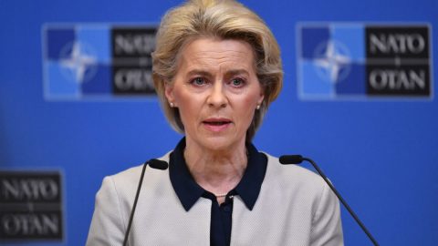 Zastavení dodávek ruského plynu je podle zástupců EU „neodůvodněné a nepřijatelné“