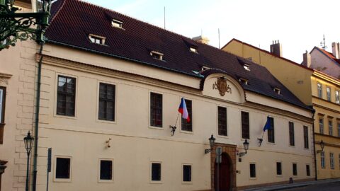 Blíží se české předsednictví v EU. Premiér představí logo a priority