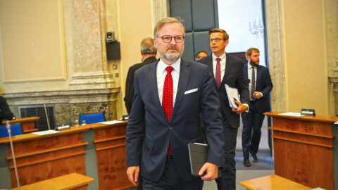 Premiér Fiala slibuje suverénní energetickou soběstačnost státu
