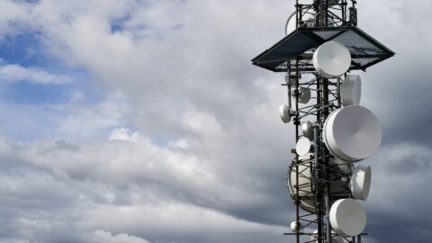 Kanadu zasáhly výpadky elektřiny a telefonní sítě
