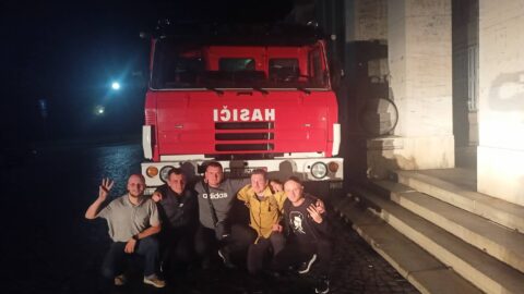 Hasící vůz pro vojenské hasiče města Chmelnyckyj
