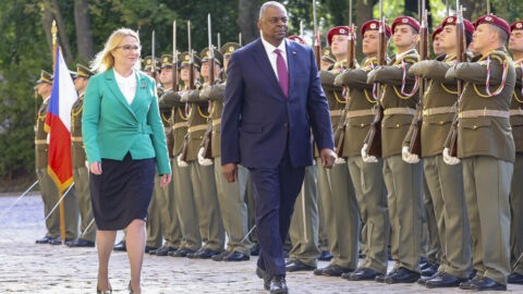 Ministr obrany USA Austin navštívil ČR v rámci dohody a jednání o bilaterální spolupráci