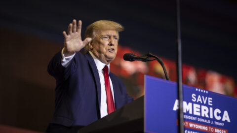 Trump se nabídl, že zprostředkuje mírovou dohodu mezi Ruskem, Ukrajinou a USA