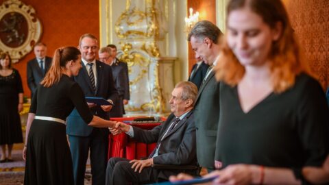 Prezident Zeman jmenoval na padesát nových soudců