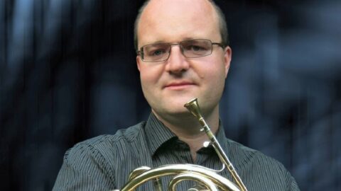 Jan Vobořil, sólohornista České filharmonie – hráč na lesní roh, přibližuje svůj dechový nástroj