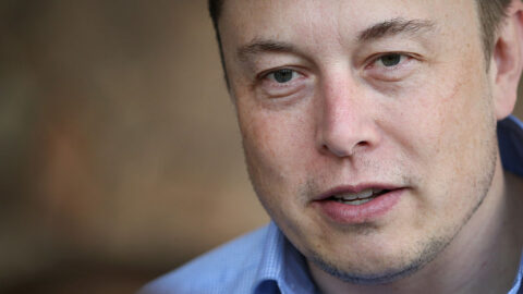 Elon Musk odhalil své „závažné vedlejší účinky“ po druhé dávce anticovidové vakcíny