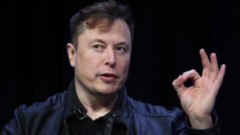 Elon Musk stojí za omezením Starlinku pro vojenské účely Ukrajiny