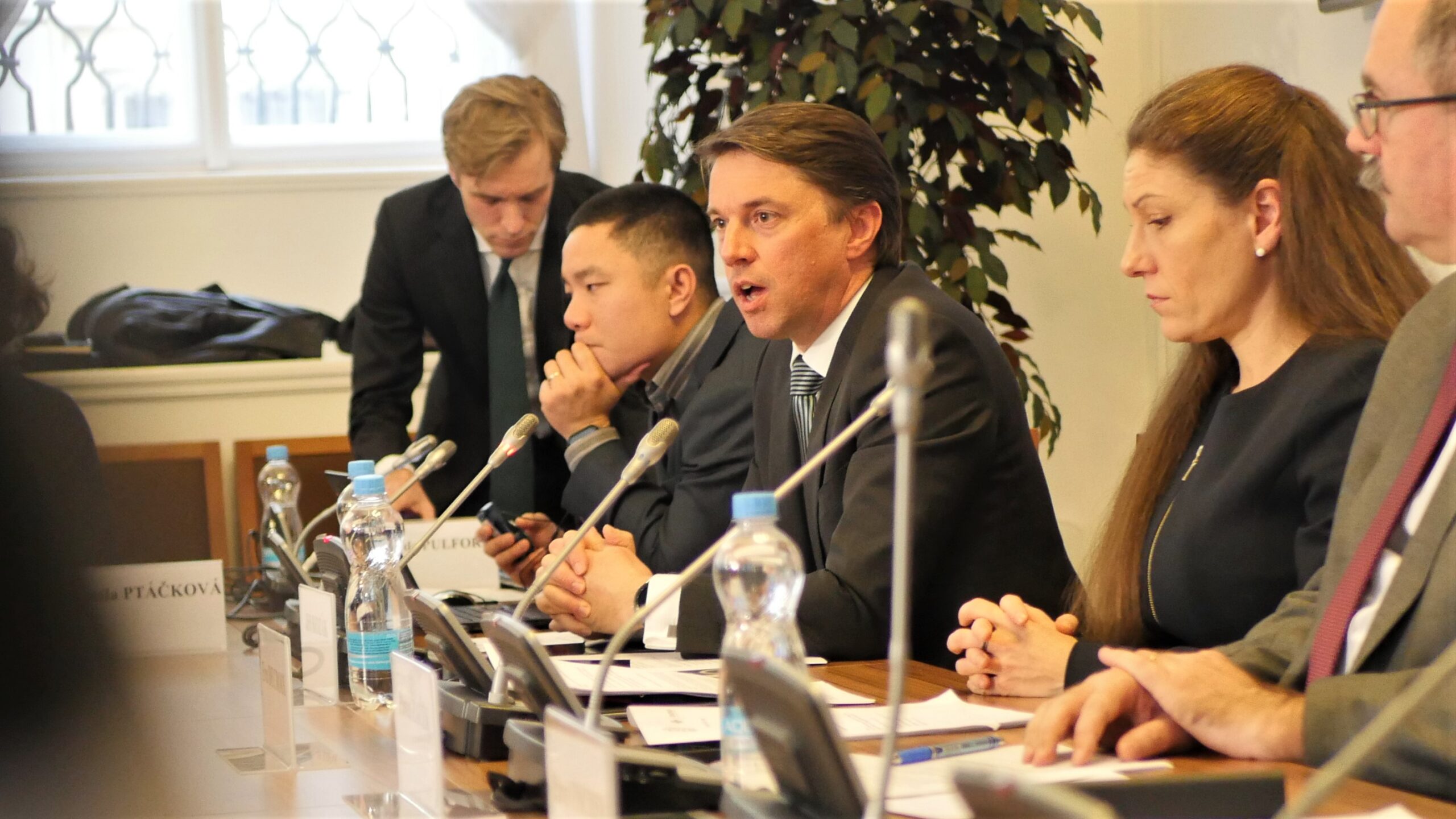 Vztahy České republiky s Čínou v uplynulém desetiletí – konference v Poslanecké sněmovně, 20. února 2023. (Milan Kajínek / The Epoch Times)