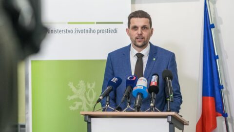 Ministr Hladík: Státy EU se shodly na snížení emisí z průmyslu a zemědělství