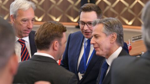 Příběh Finska je motivací pro další aspiranty, řekl ministr Lipavský na ministeriádě NATO