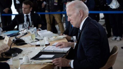 USA DNES (20.–21. 5.): Biden o F-16kách na ruském území; Republikáni jsou proti dohodě s WHO