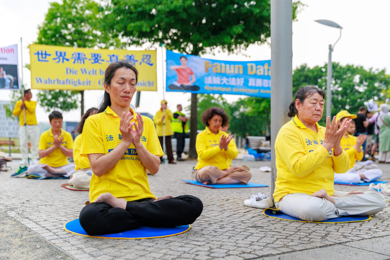 Praktikující Falun Gongu