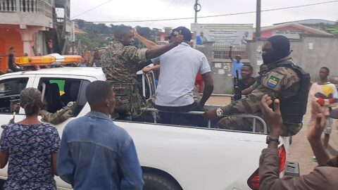 Gabonská armáda svrhla opětovně zvoleného prezidenta, EU to vidí jako problém