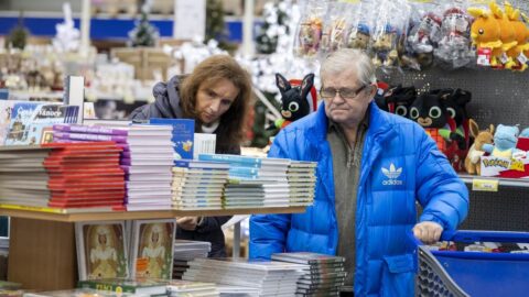 Většina Čechů hodnotí ekonomickou situaci státu jako špatnou a vlastní jako dobrou