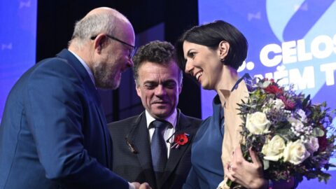 Předsedkyní TOP 09 bude dále Pekarová Adamová, prvním místopředsedou je vicepremiér Válek, nahradil Czernina