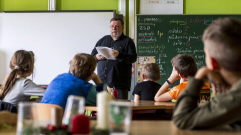 Severočeský spisovatel Křivánek šíří povědomí o adventu skrze své pohádky