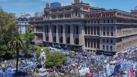 Argentinské odbory znovu demonstrovaly proti opatřením prezidenta Mileie