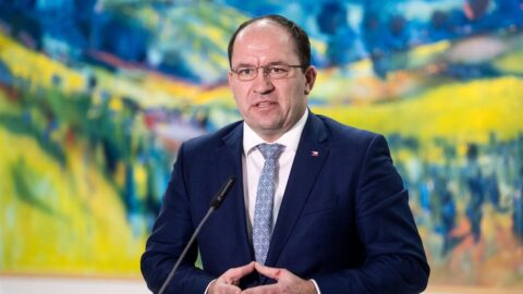 Výborný: Jsou výrazné propady v podpoře středních zemědělských podniků