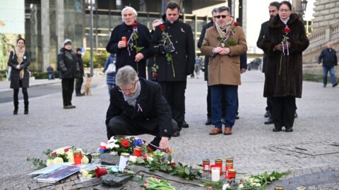 Lidé a politici si dnes připomenou památku Jana Palacha. Podle prezidenta a premiéra je jeho odkaz stále aktuální