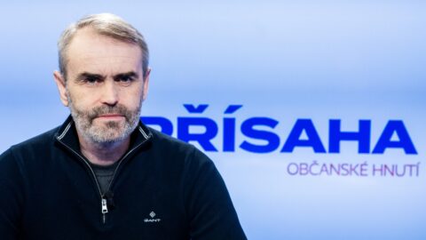 Šlachta bude kandidovat do Senátu, s Motoristy Přísaha míří k evropským volbám