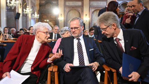 Fiala: Holokaust připomíná, že v lidech je kromě dobra skryto i zlo
