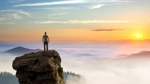 Když se potýkáte s urážkami a lží, „žít dobře je nejlepší odplatou“