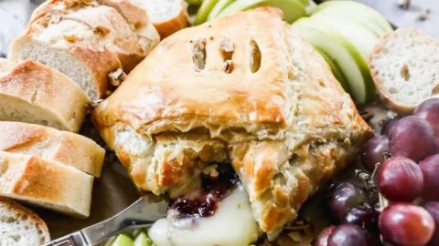 Recept: Sýr Brie zapečený v listovém těstu