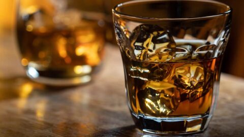Studie: Zřeknutí se alkoholu nebo jeho omezení může snížit riziko některých druhů rakoviny 