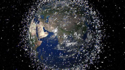 Japonsko jako první země vypustí do vesmíru malý dřevěný satelit