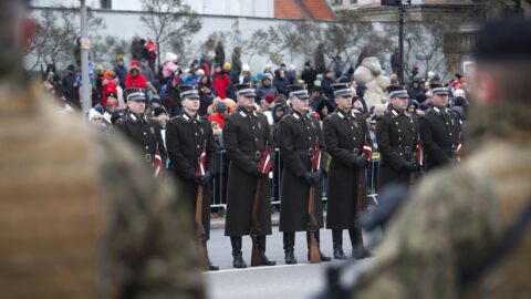 Lotyšsko obnovilo povinnou službu v armádě kvůli odstrašení Ruska