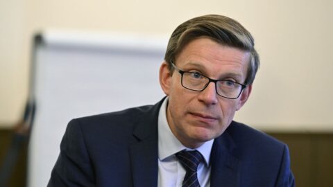 Mýtné od 1. března zdraží asi o 15 procent, chybná sazba bude upravena od 25. března