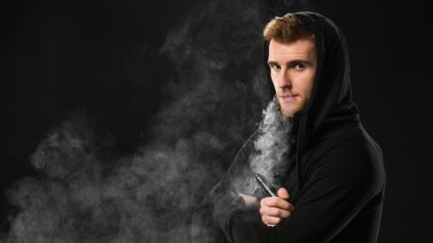 Jak omezit „raketový vzestup užívání“ elektronických cigaret u mladistvých?