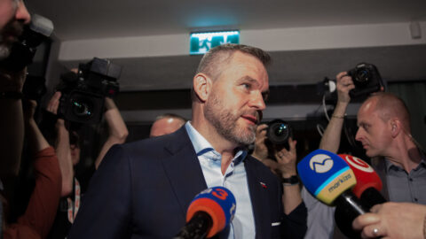 Pellegrini dodrží tradici, na první návštěvu ve funkci prezidenta pojede do ČR