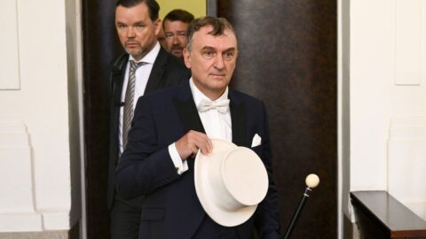 Manažeři Mostecké uhelné čekají rok na písemné odůvodnění rozsudku