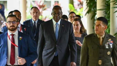 Poprvé po dvou letech se dnes v Singapuru sešli ministři obrany Číny a USA