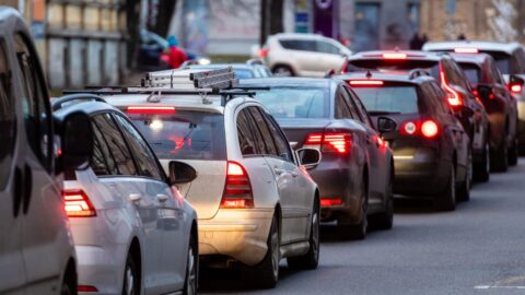 Zrušení zákazu výroby spalovacích motorů od 2035 jejich zánik neodvrátí. Je třeba revidovat emisní politiku