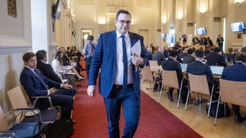 Vesmír se stává arénou soupeření, má ale i potenciál pro řešení výzev, řekl ministr Lipavský